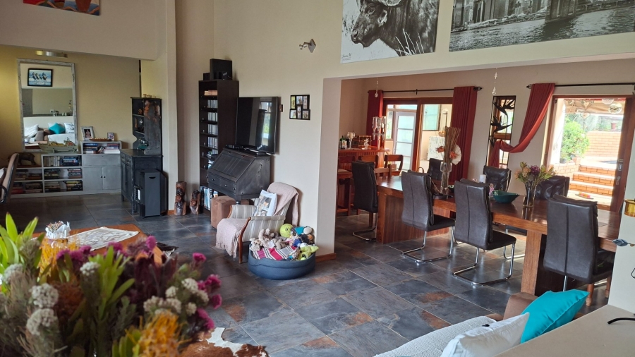 4 Bedroom Property for Sale in Beacon Bay North Eastern Cape